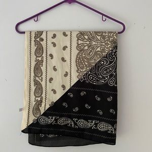 Creme and Black Bandana